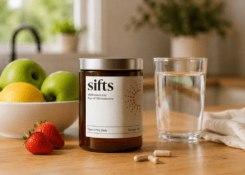 Sifts Microplastic Support supplement in a reusable glass jar.